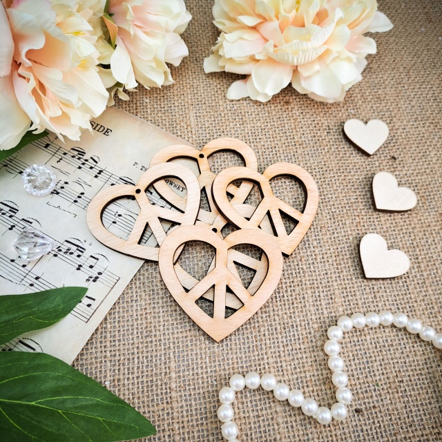 Simbol iubire și pace, 6,6×6 cm, placaj :: 6 cm