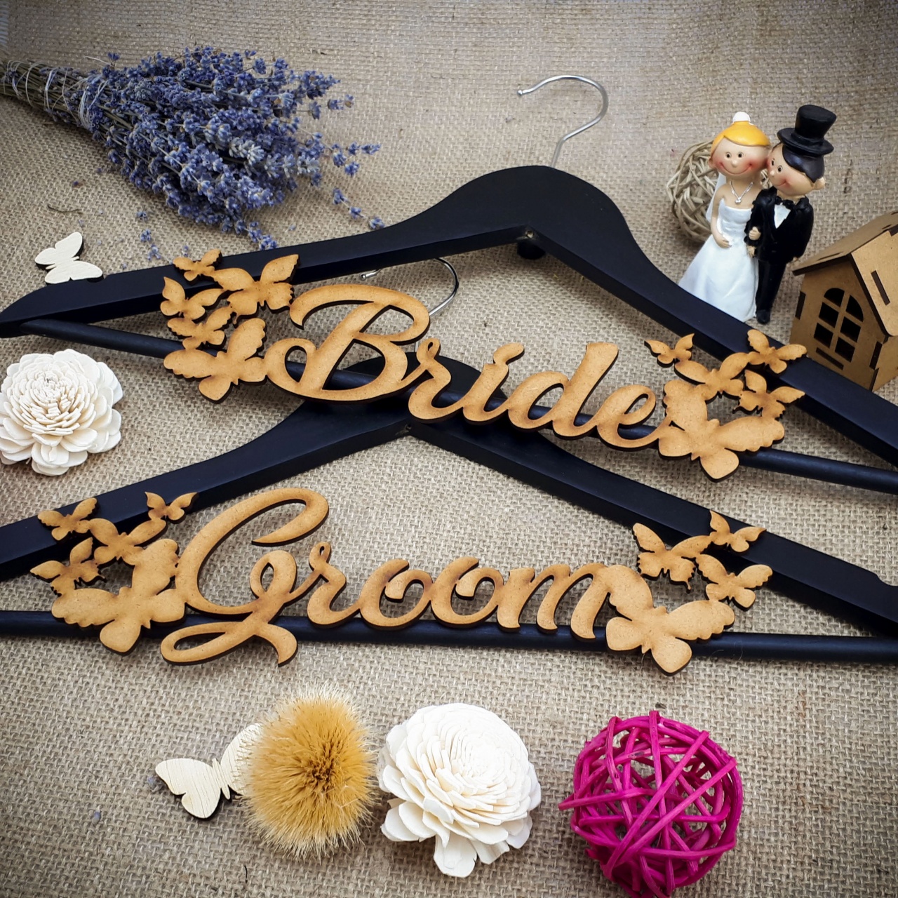 Decor Bride și Groom cu fluturi pentru umerașe, HDF